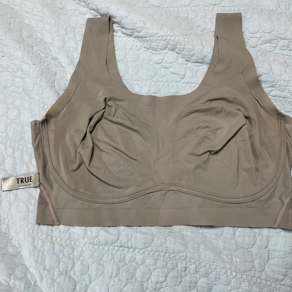 True and Co women’s size XL Bra with mesh back